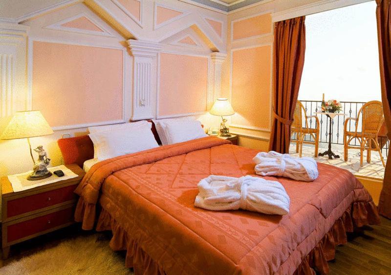 Delphi Palace Kamer foto